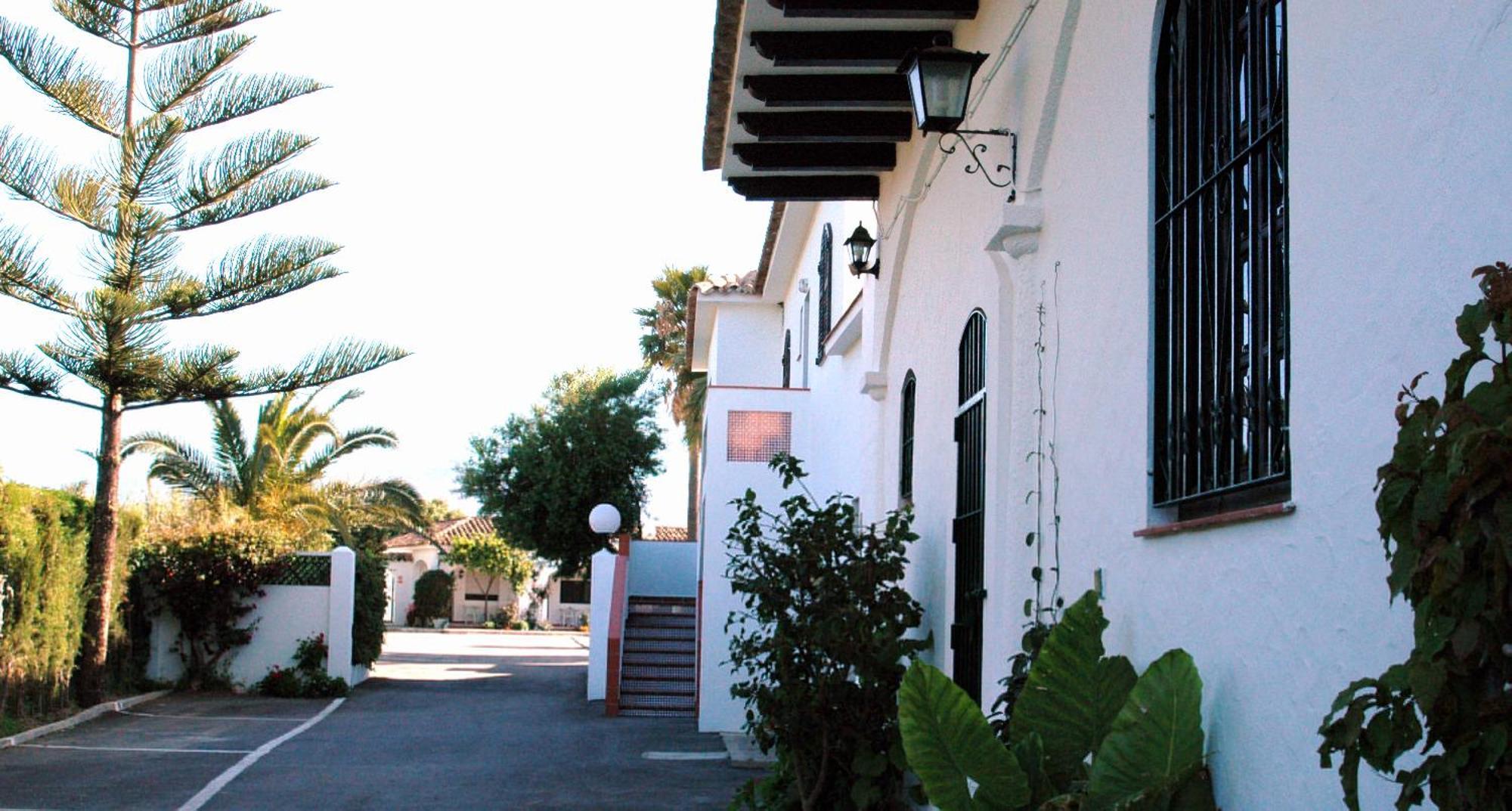 La Codorniz Hotel Tarifa Bagian luar foto