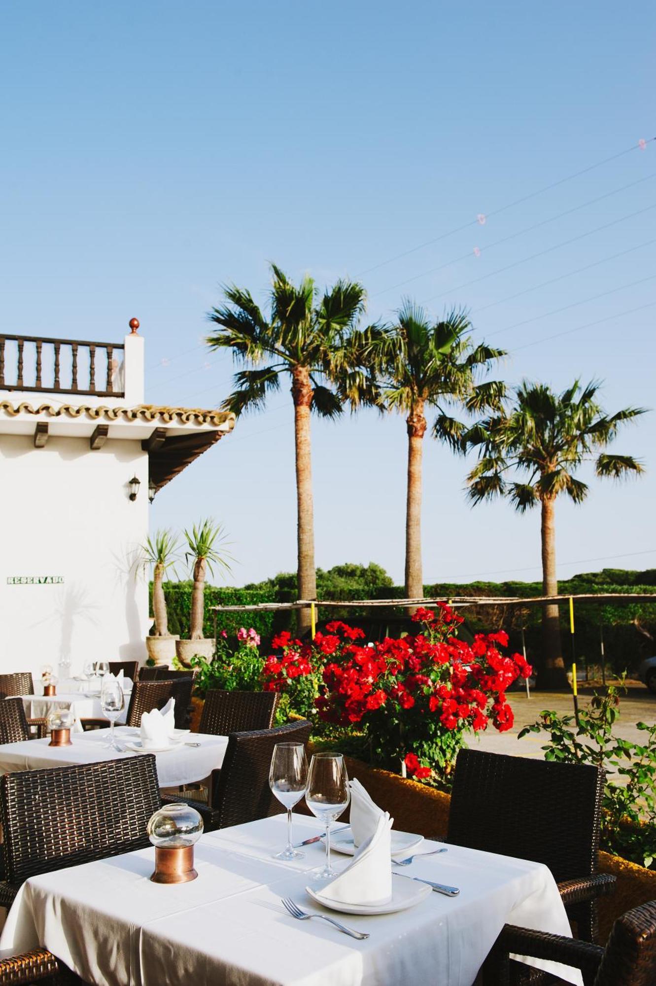 La Codorniz Hotel Tarifa Bagian luar foto