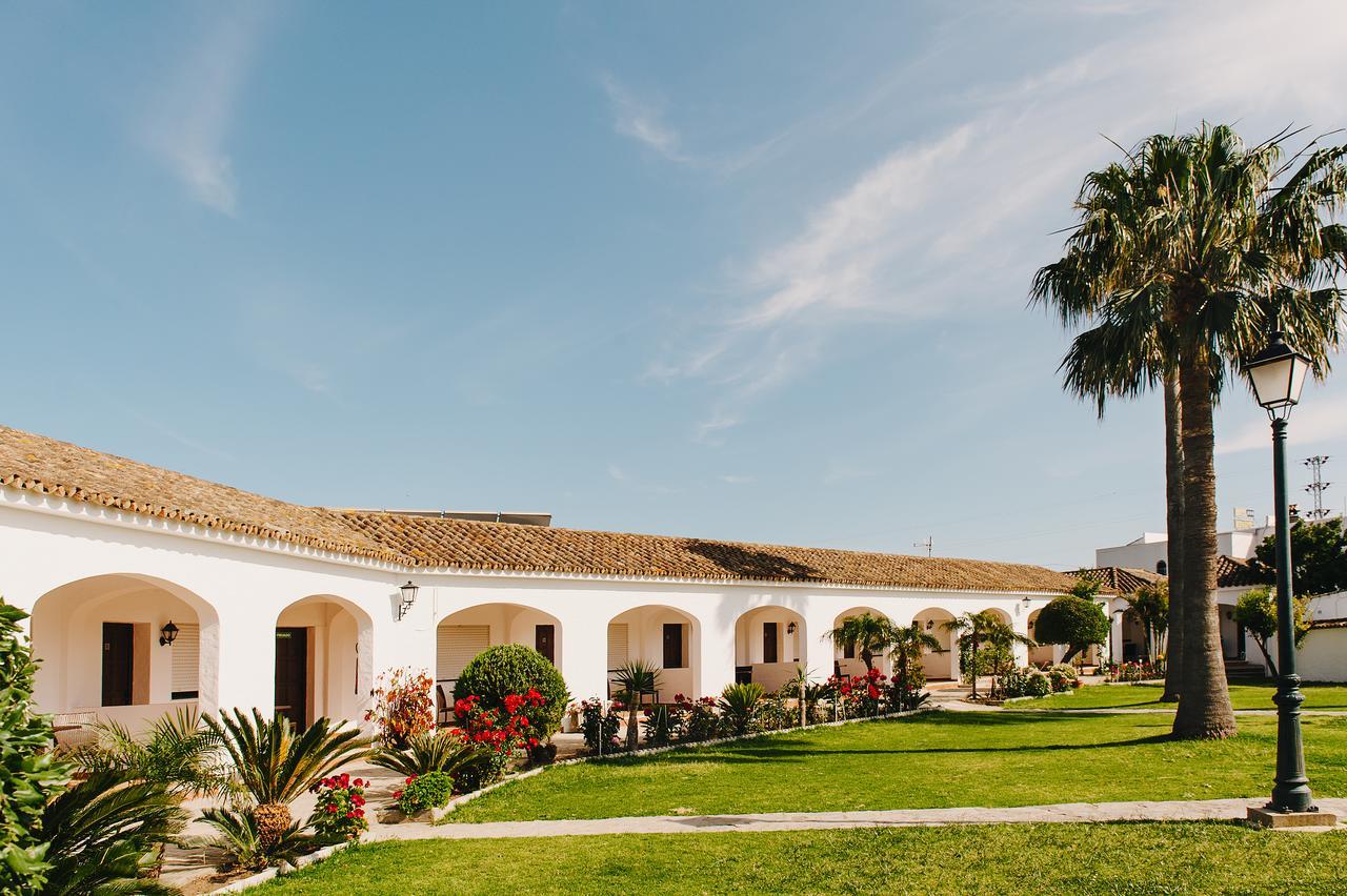 La Codorniz Hotel Tarifa Bagian luar foto
