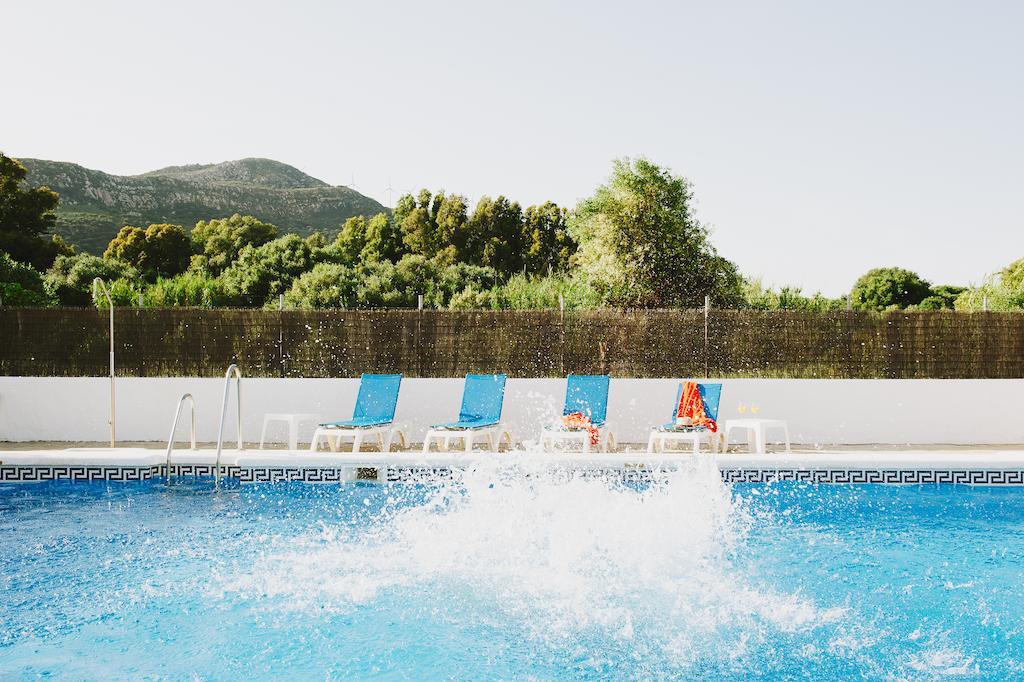 La Codorniz Hotel Tarifa Bagian luar foto