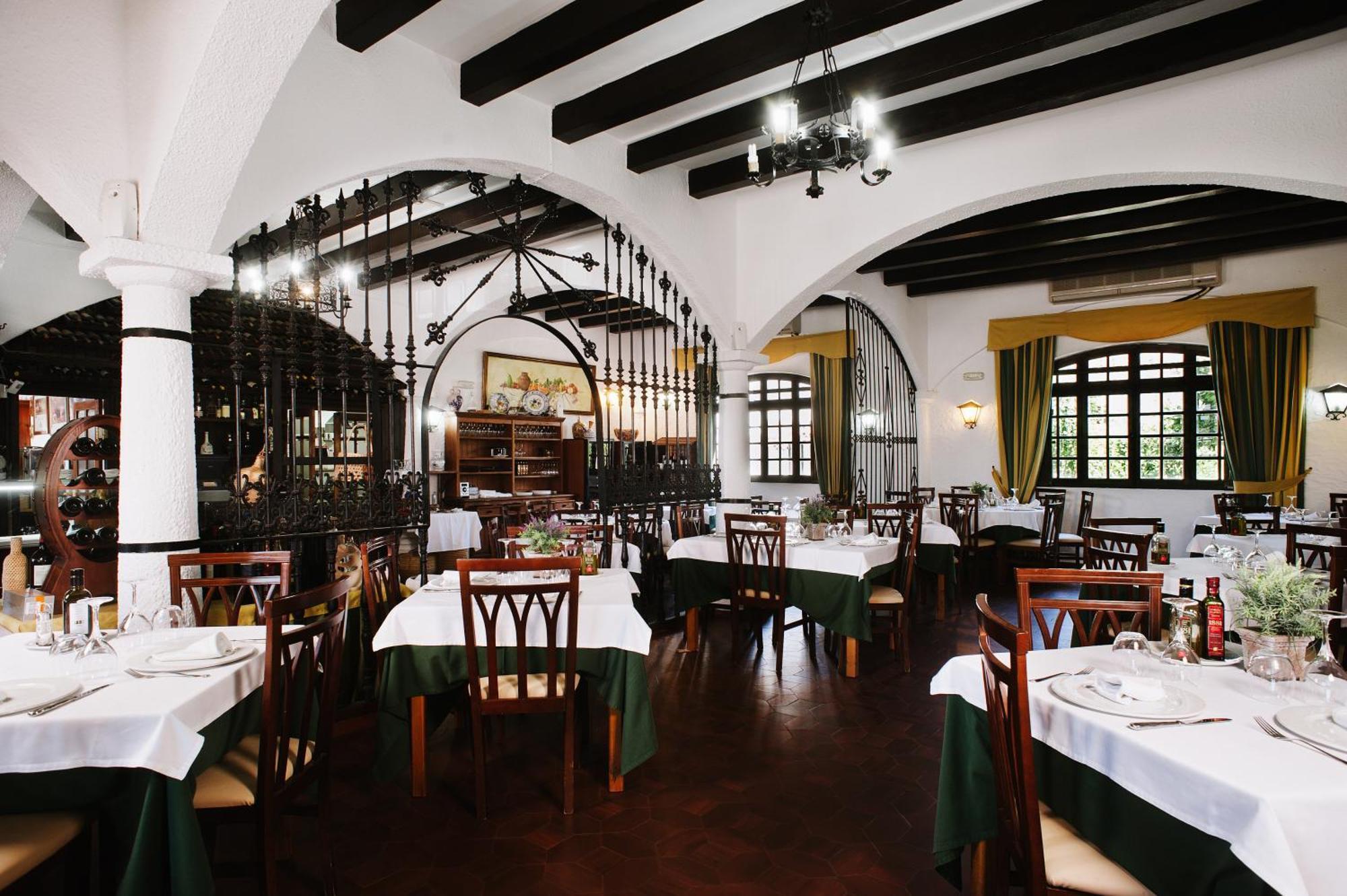 La Codorniz Hotel Tarifa Bagian luar foto