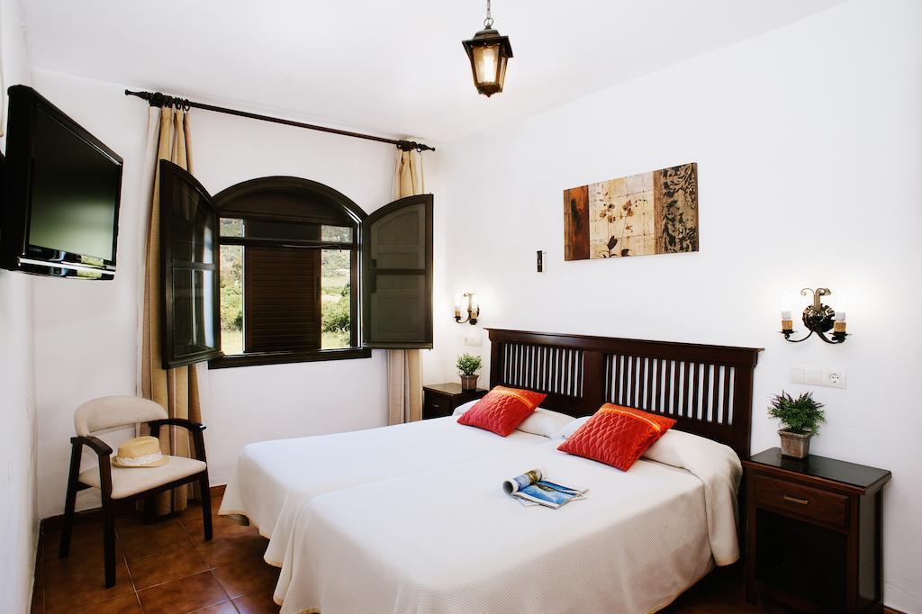 La Codorniz Hotel Tarifa Bagian luar foto